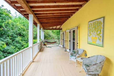 The Summerhouse, 52.5-Acre Private Off-Grid Estate with 3-Bedroom Home (2/10)